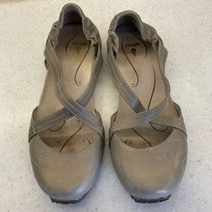 Ahnu Karma Tan Shoes